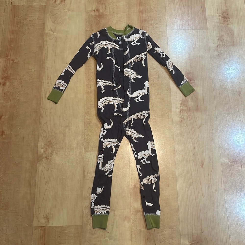 Toddler boys dinosaur PJs. 3T. Worn once.
